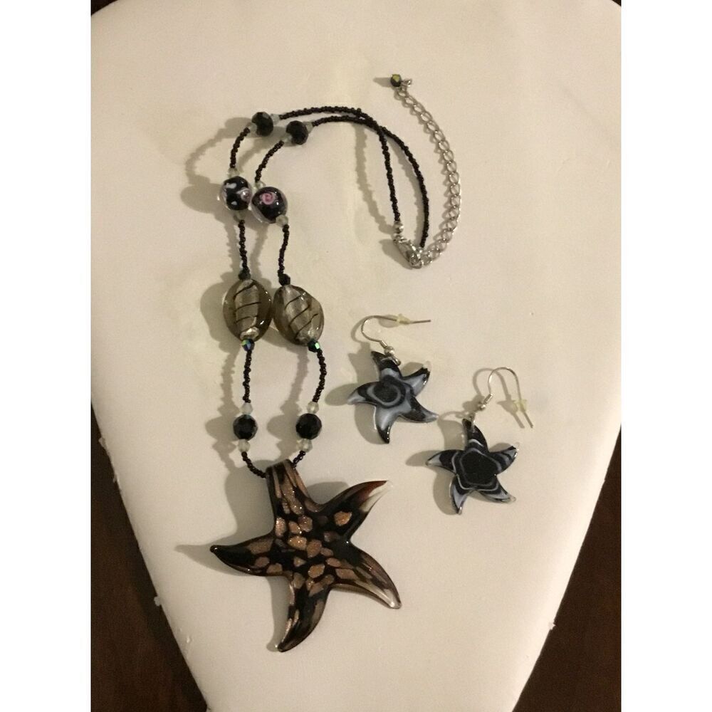 Stunning New Handblown Glass Starfish Design Necklace & Earring Set